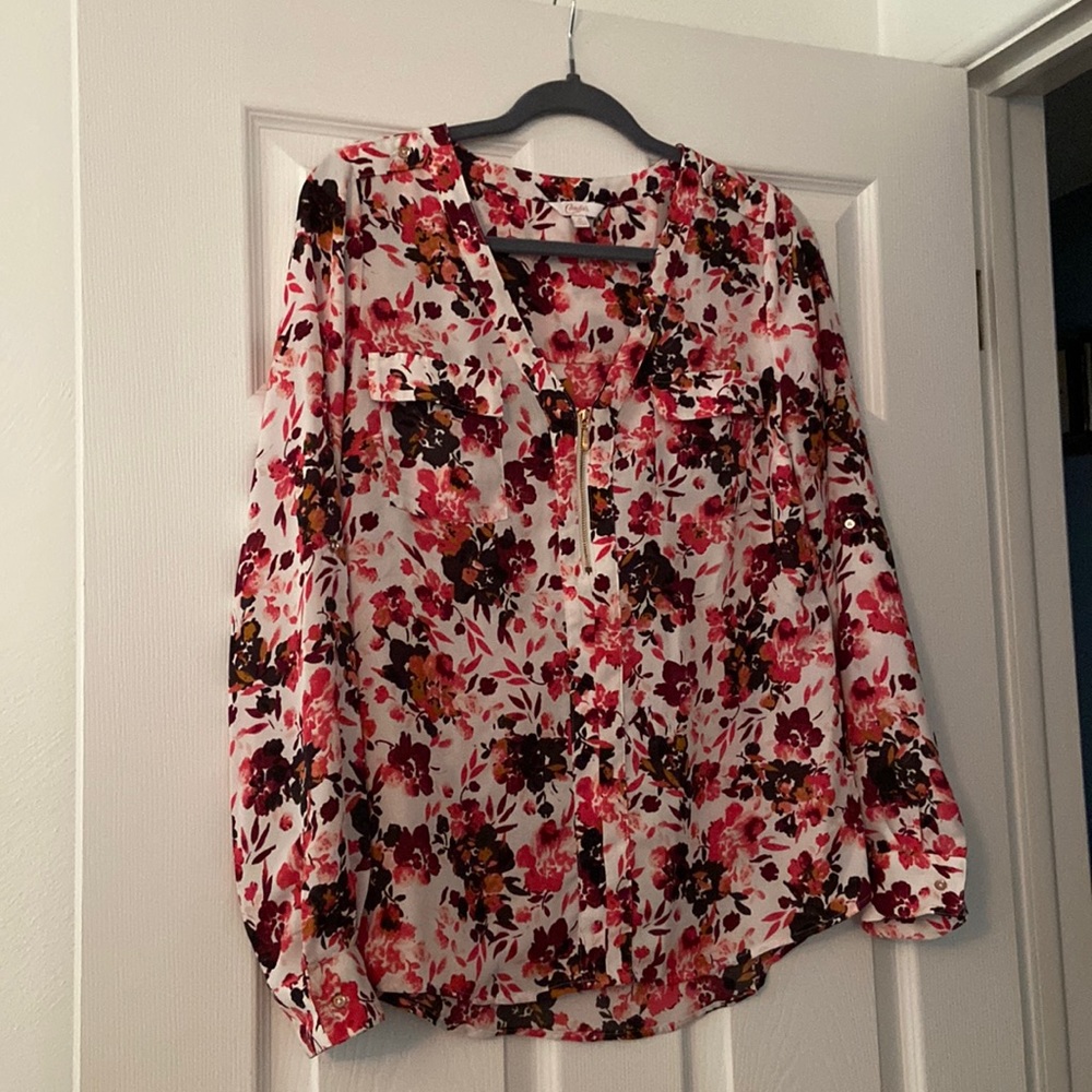 Candies floral top, size medium